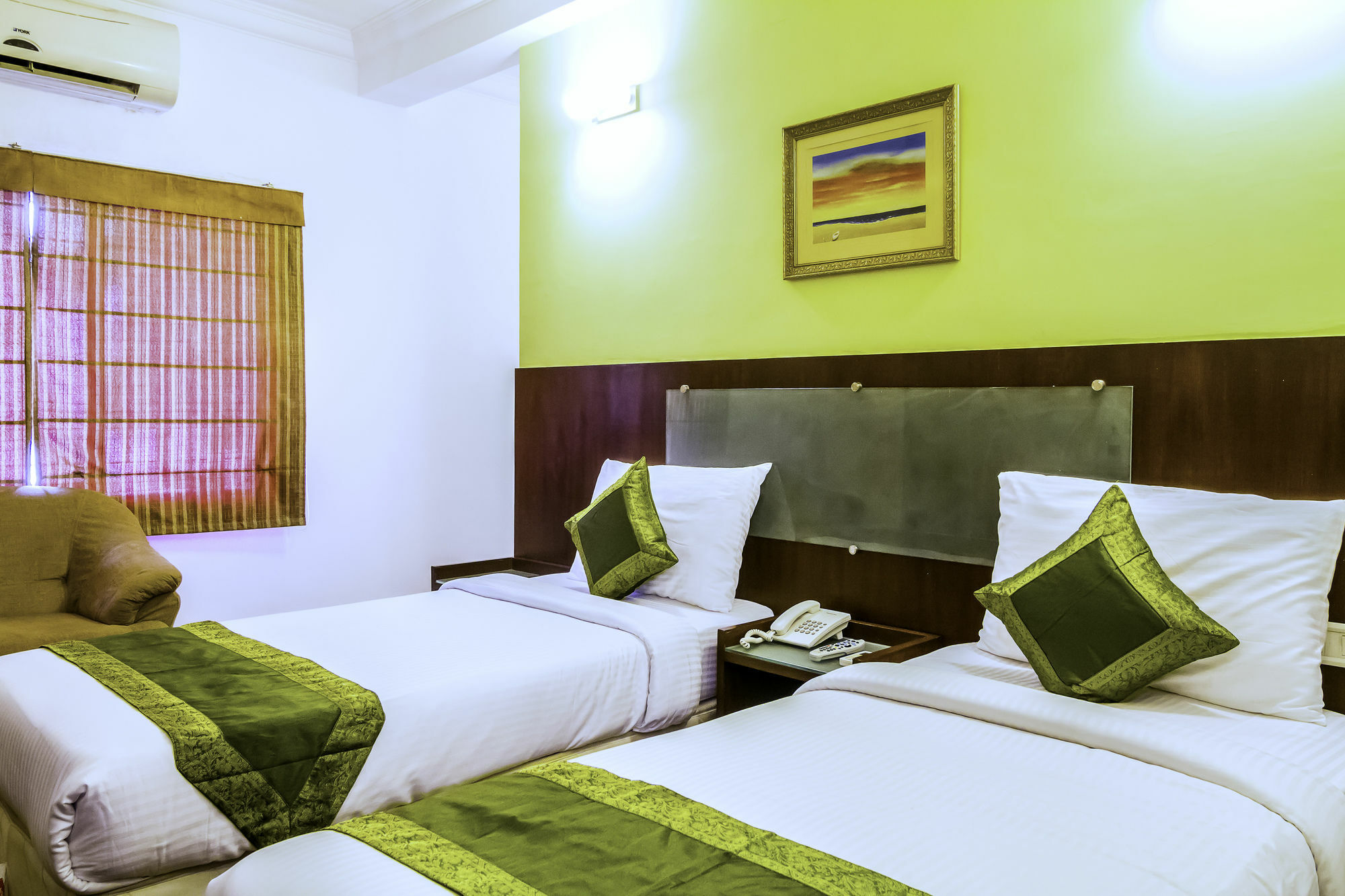Treebo Angson Hotell Chennai Eksteriør bilde